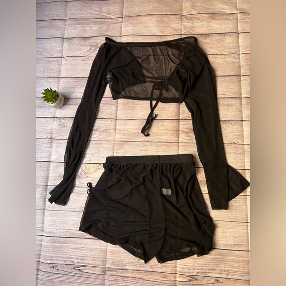 NWOT Black mesh cover up size L never been worn. Perfect condition. - Picture 1 of 2